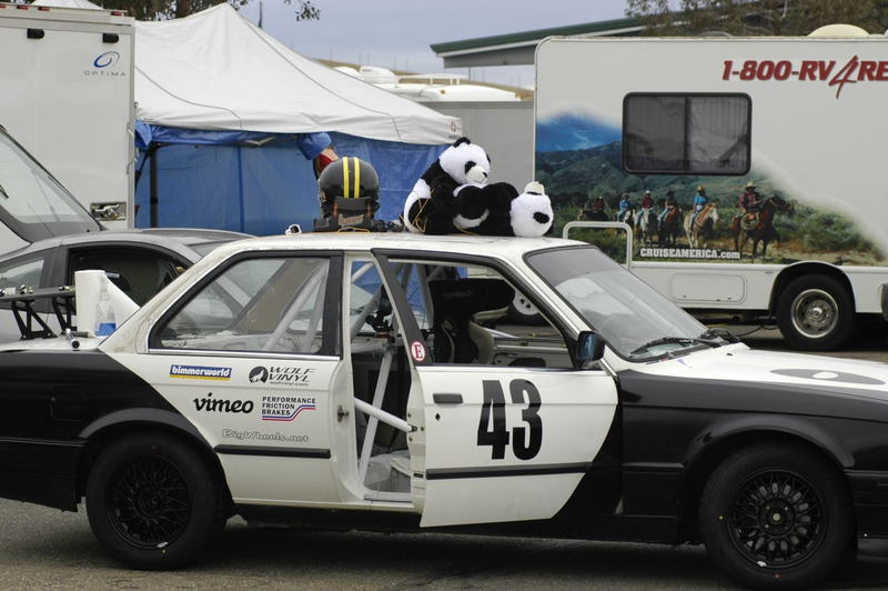 Illustration for article titled 24 Hours Of LeMons Arse Freeze-A-Palooza Über Gallery: The Bavarian Hordes